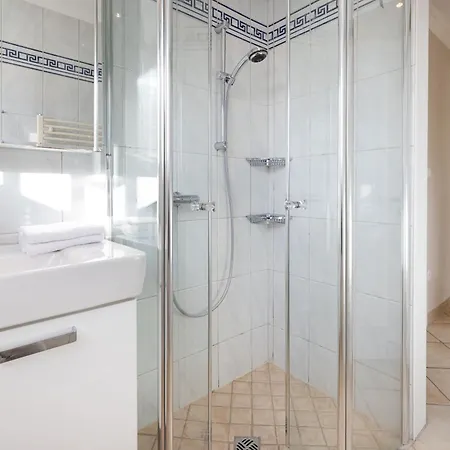La Appartement List